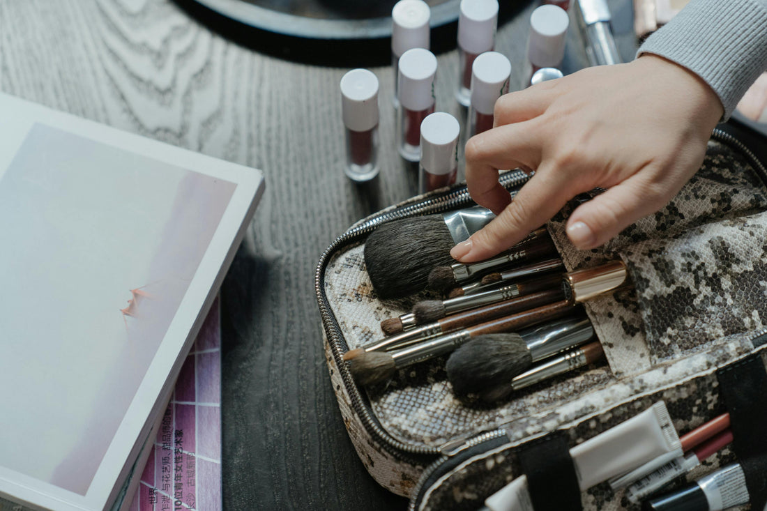 Makeup Bags & Cases